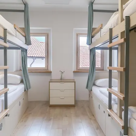Hostel Kobarid ホステル *