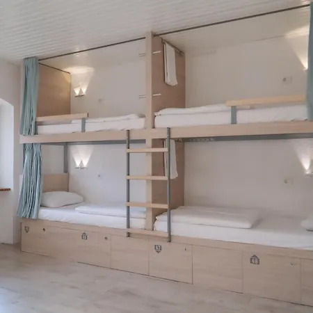 Hostel Kobarid ホステル *